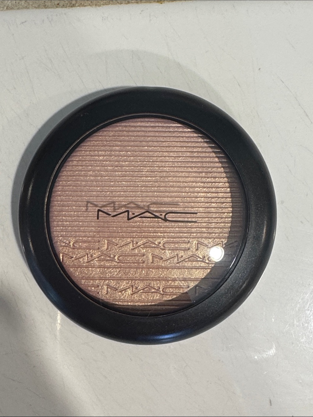 MAC Cosmetics Extra Dimensions Skinfinish- Beaming Blush